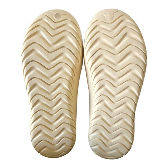 NEW Unisex Adidas Adicane Clogs in Cream Color (Size: 8 Women's/7 Men's) - Picture 9 of 9